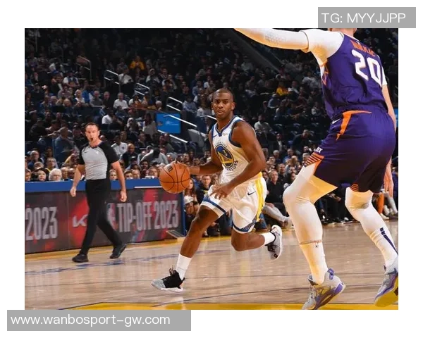 保罗助攻表现出色大洛三分精准记者称二人依然具备首发实力